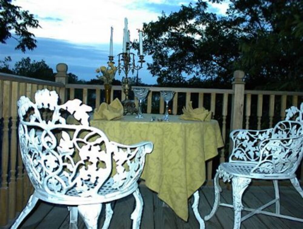 Book The Carleton House In Bonham Hotels The Carleton House Bonham Suite Private Bathroom Balcony