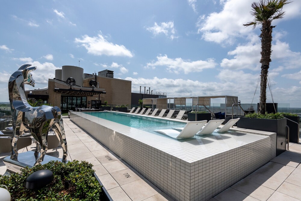 Book Stay Alfred On Jackson Street In Dallas Hotels Com