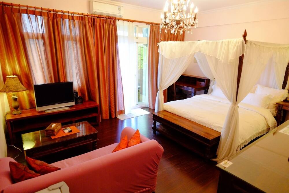 Bbhouse Hualien City Taiwan Hotel S Hotels Com Bbhouse Hualien City Taiwan, Do You Double Width Curtains For Living Room In Taiwan
