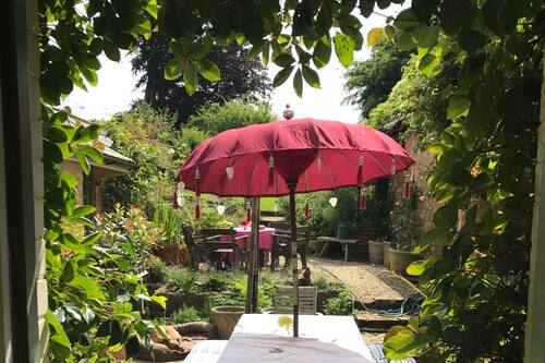 Book Ellesmere House In Castle Cary Hotels Com Book Ellesmere House In Castle Cary Hotels Com