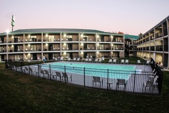 15 Closest Hotels To Lake Winnepesaukah In Rossville