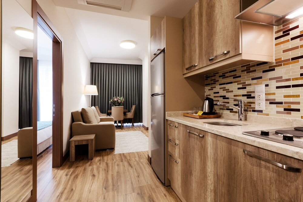 Mari Suites Hotel Kagithane Istanbul Turkey 6 Guest Reviews Book Hotel Mari Suites Hotel