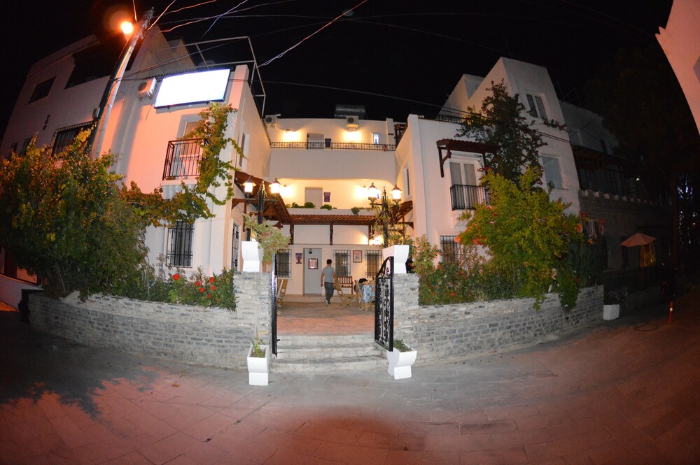 Agan Pansiyon Bodrum Turkiye Konukevi Yorumlari Ve Fiyat Karsilastirmasi Tripadvisor