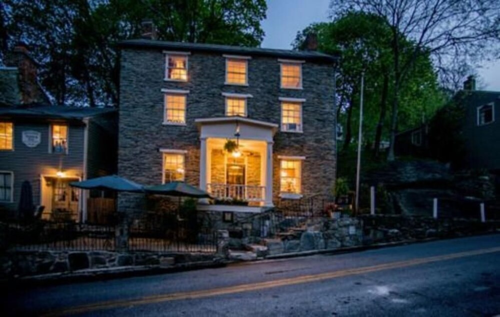 Book Town's Inn in Harpers Ferry