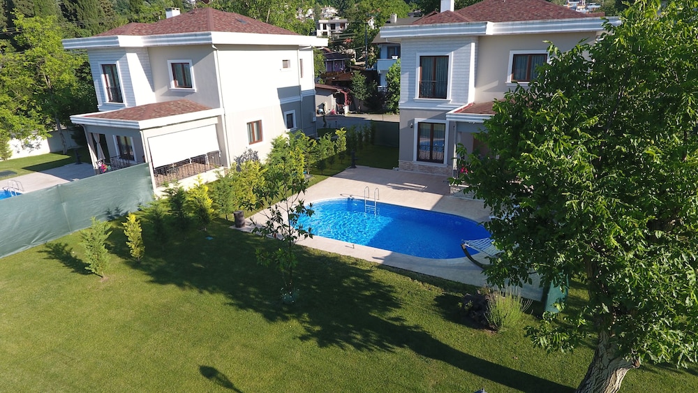guzel evler family resort sapanca turkey sapanca hotel discounts hotels com