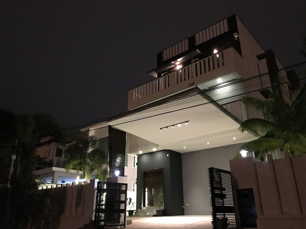 3 Y Bungalow For Homestay Subang Jaya Malaysia 3 Y Bungalow For Homestay Subang Jaya