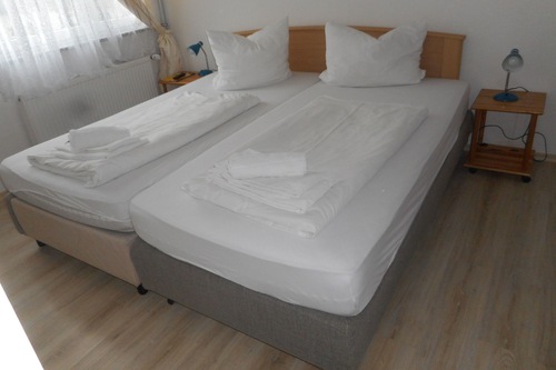 Pension Alis In Augsburg Hotels Com