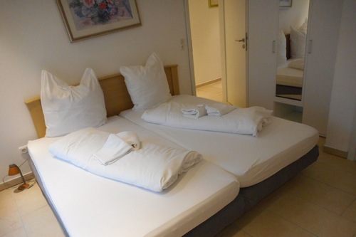 Pension Alis In Augsburg Hotels Com