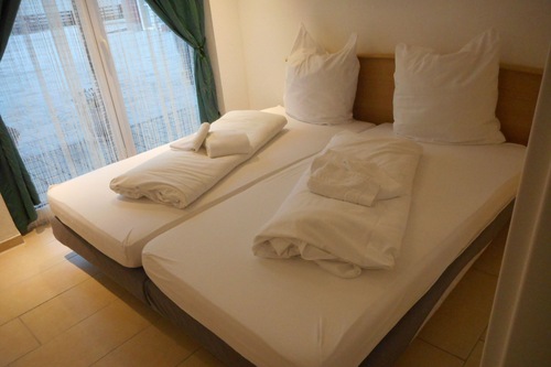 Pension Alis In Augsburg Hotels Com