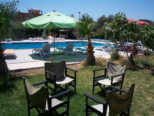 Assos Behram Hotel Etstur Com