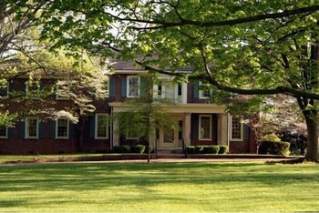 Top 10 Hotels In Versailles Kentucky