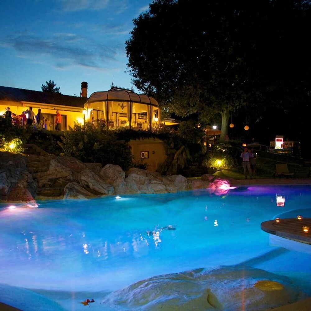 La Raffa House Arcore Info Photos Reviews Book At Hotels Com