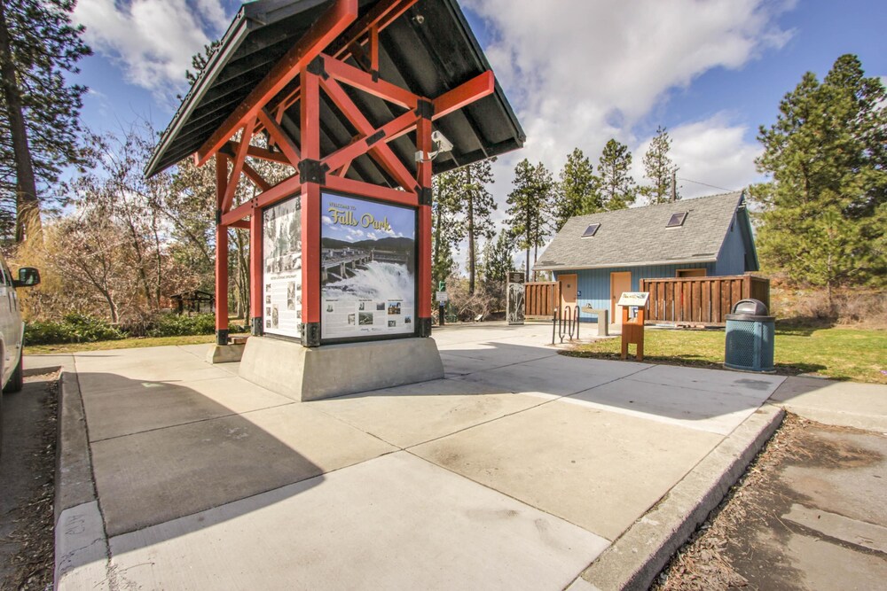 Book Riverfront Serenity Condo Vacation Home 3 Bedroom In Post Riverfront Serenity Condo Vacation Home 3 Bedroom Post Falls