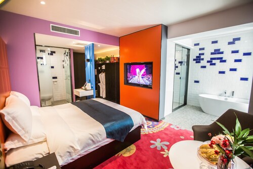 蓝鹊酒店 - 洛阳龙门高铁站店