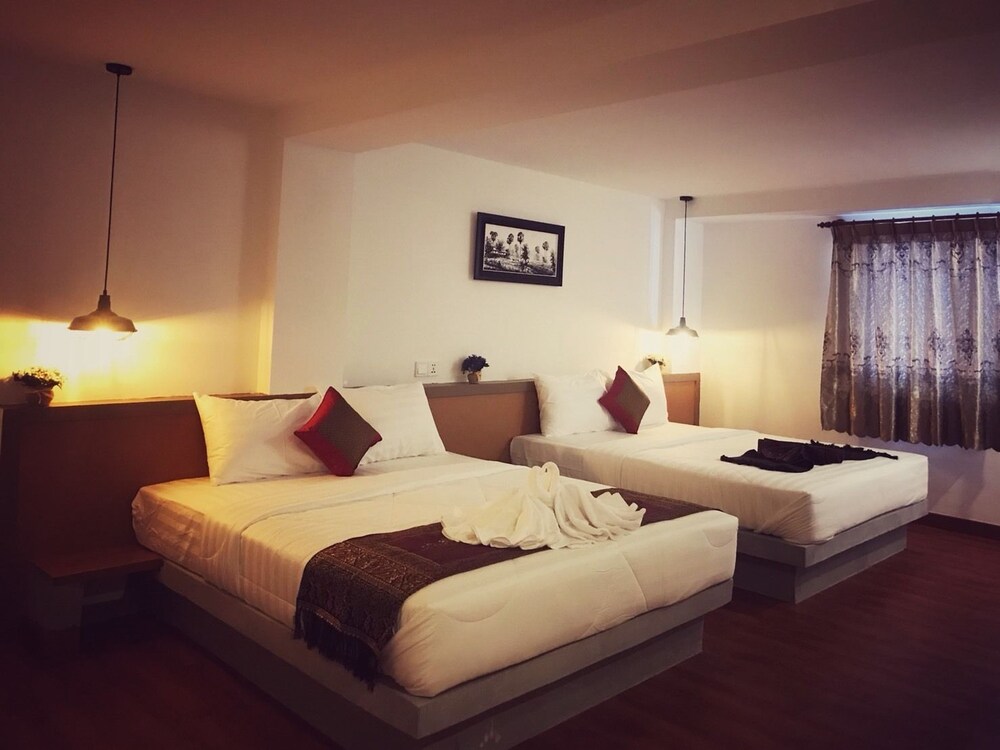 Book Vimean Riverside Guesthouse In Kampot Hotels Vimean Riverside Guesthouse Kampot Deluxe Family Mountain View Guest Room