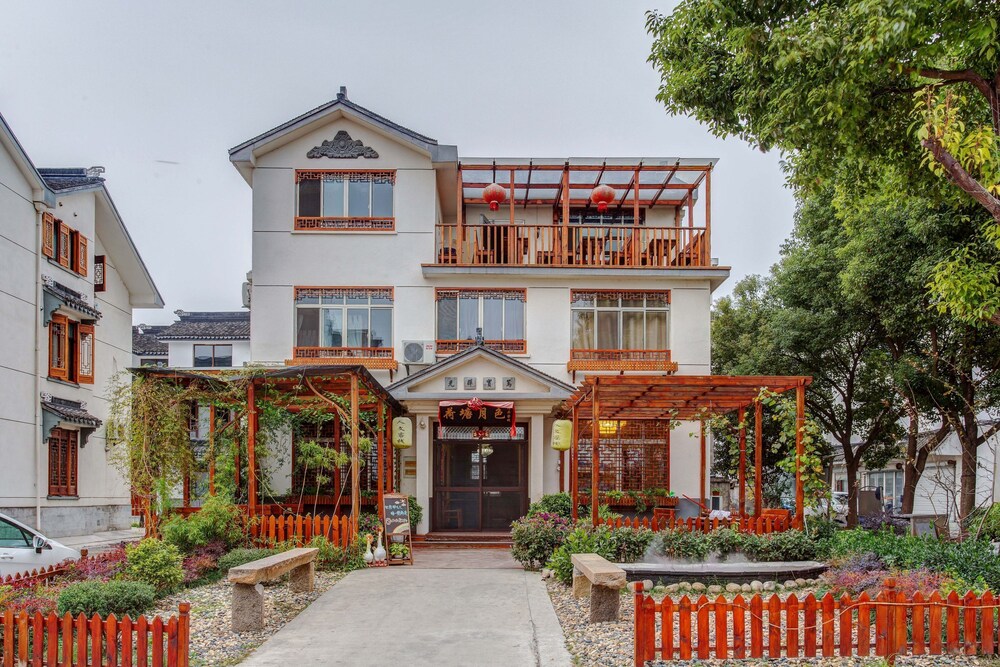 Book Zhouzhuang He Tang Yue Se Boutique Hotel In Suzhou Zhouzhuang He Tang Yue Se Boutique Hotel Suzhou