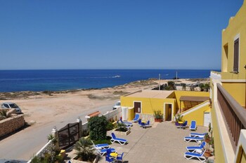Trova Un Hotel Vicino A Spiaggia Dei Conigli A Lampedusa