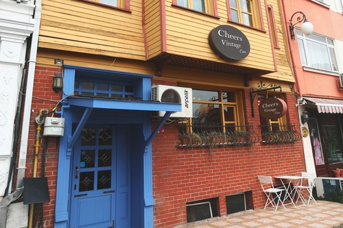 Book Cheers Vintage Hostel In Istanbul Hotels Com