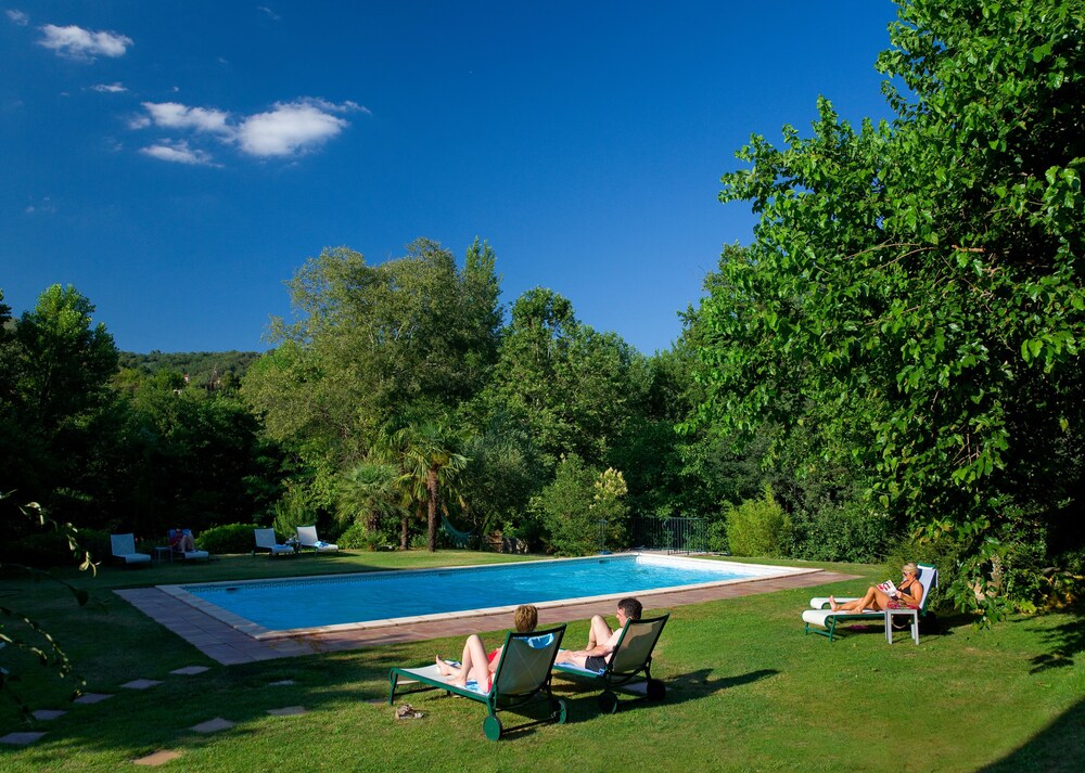 Book Hotel Le Mas Trilles In Reynes Hotels Com