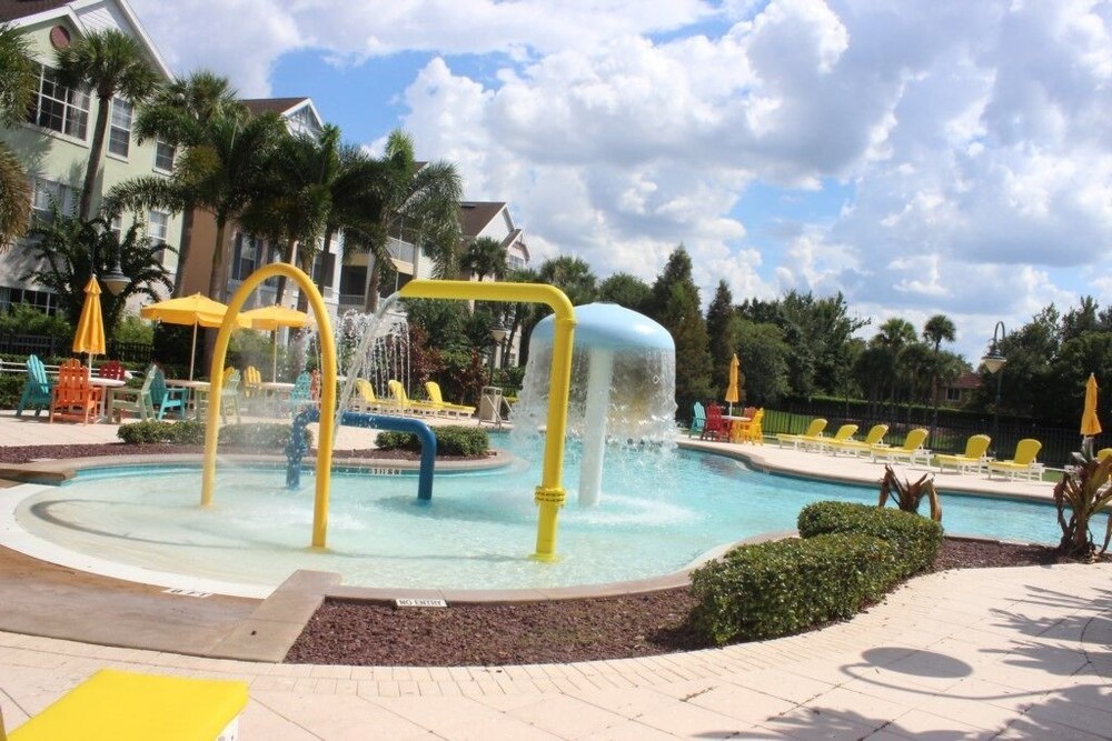 Book Runaway Beach 2 Bd Villa Rw1103 In Kissimmee Hotels Runaway Beach 2 Bd Villa Rw1103 Kissimmee Children S Pool