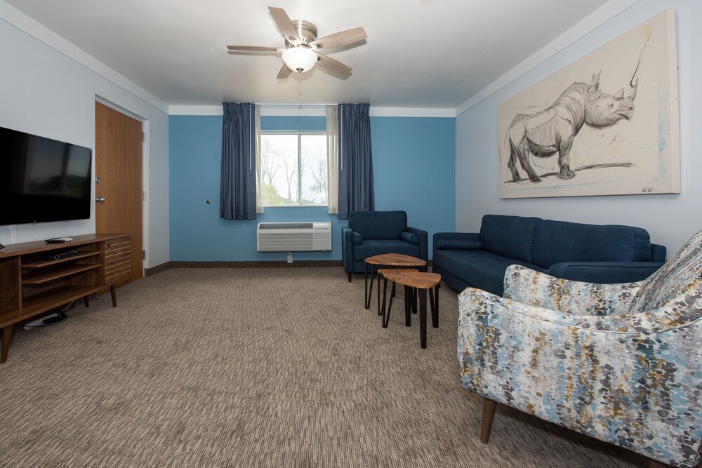 Book Hotel Pommier In Indianola Hotelscom