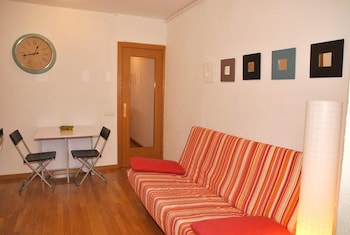 Barselona bölgesindeki Apartment With 3 Bedrooms in Barcelona, With Wifi - 3 km From the Beach resmi