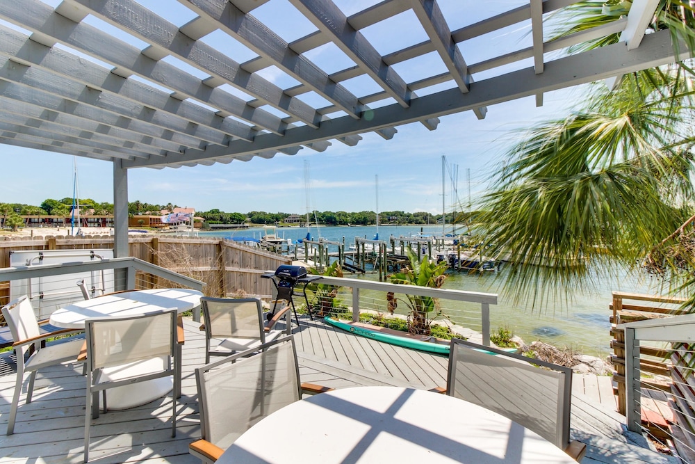 Book Pensacola Bay Studio At Pier One Marina Apartment 1 In Gulf Pensacola Bay Studio At Pier One Marina Apartment 1 Gulf Breeze Terrace