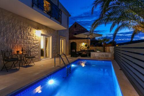 Apartments Capitis In The Centre Hvar Hotels Com Apartments Capitis In The Centre Hvar Hotels Com