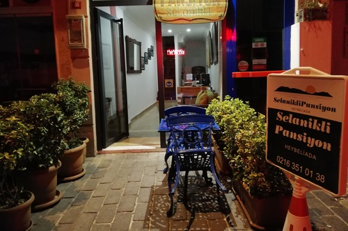 Selanikli Pansiyon Heybeliada Adalar Hotels Com