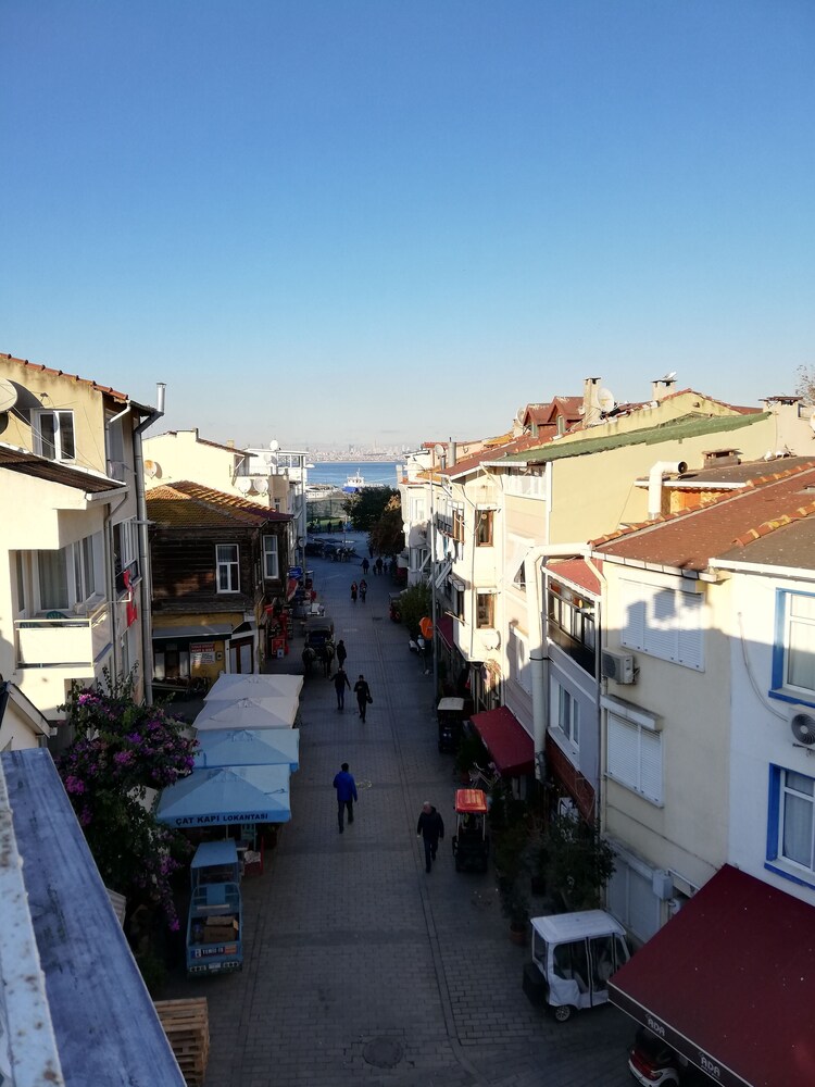 Selanikli Pansiyon Heybeliada Adalar Hotels Com