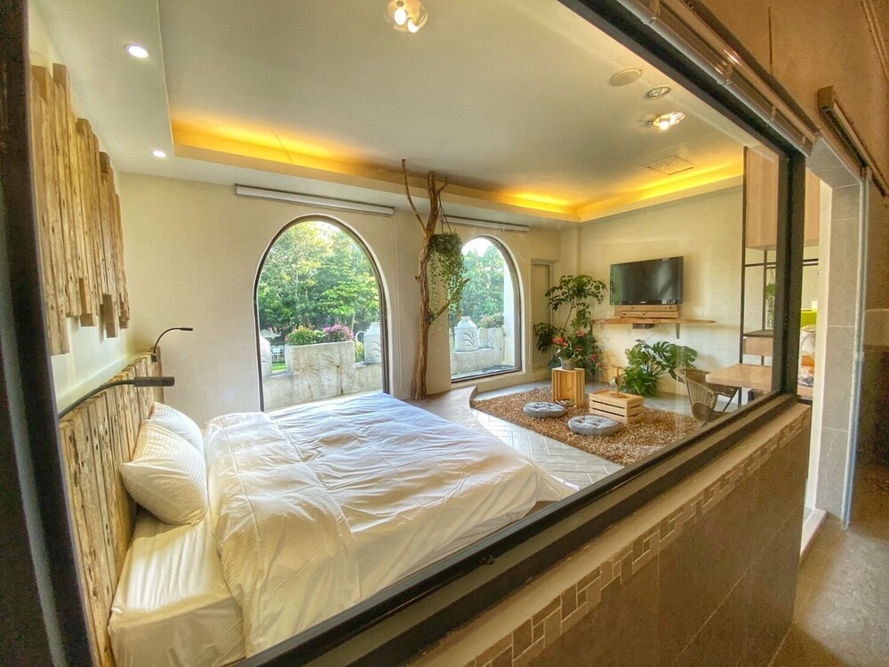 フラワーホーム 花露農場民宿 卓蘭 の宿泊予約 ホテルズドットコム