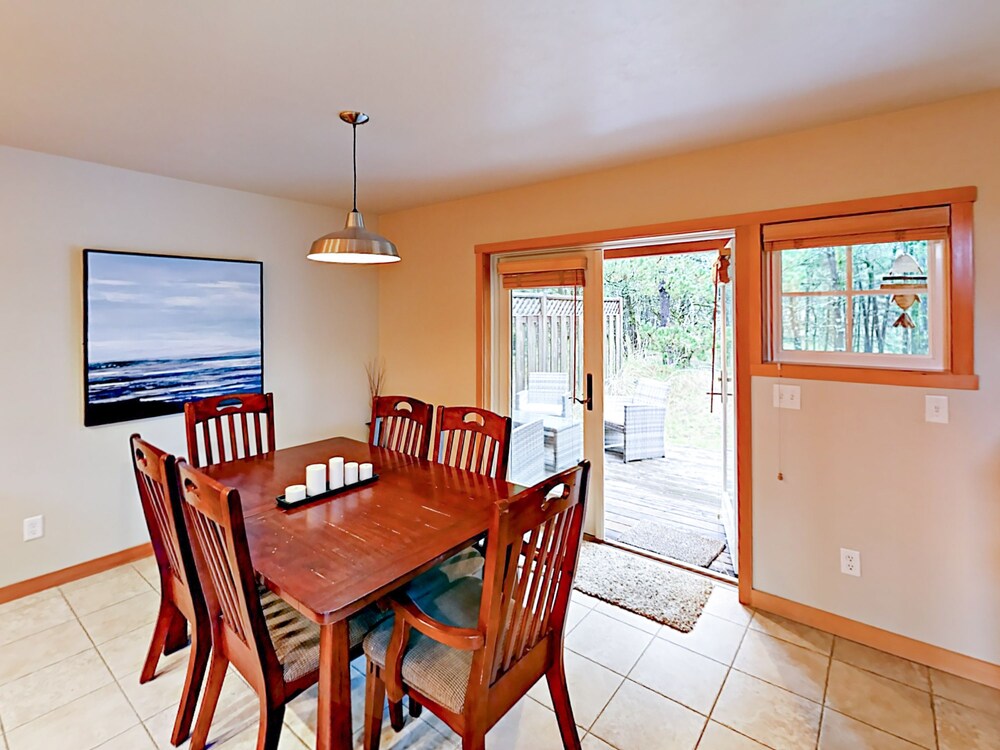 Book Coastal Retreat 3 Bedrooms 2 Bathrooms Home In Pacific City Coastal Retreat 3 Bedrooms 2 Bathrooms Home Pacific City