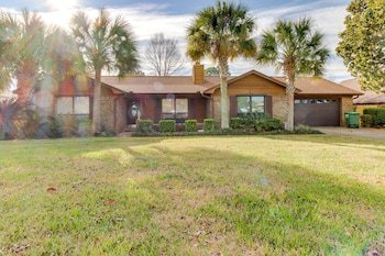 Best Gulf Breeze Hotels Top Places To Stay In Florida Apartments In Gulf Breeze