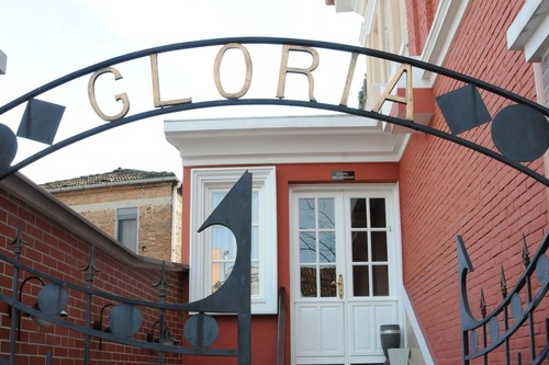 hotel boutique restorant gloria tiran