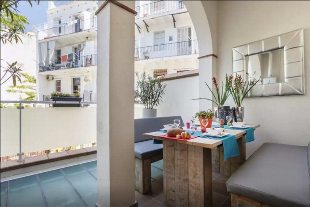 Pure Buddha Apartment Sitges in Sitges - Hotels.com Pure Buddha Apartment Sitges in Sitges - Hotels.com