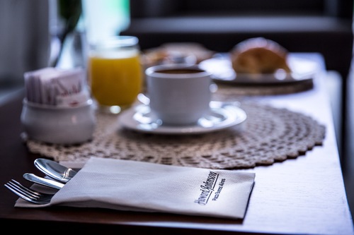 Book Howard Johnson Plaza By Wyndham Buenos Aires In Buenos Aires Hotels Com