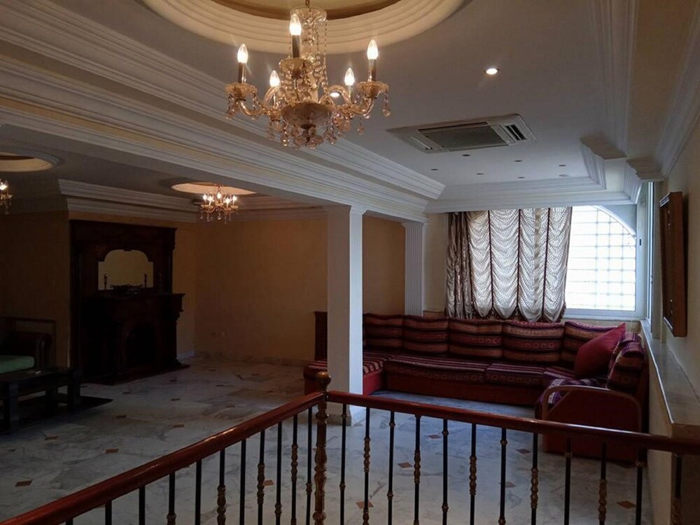 Benzineb Immo Centre Urbain Nord Tunis Hotels Com