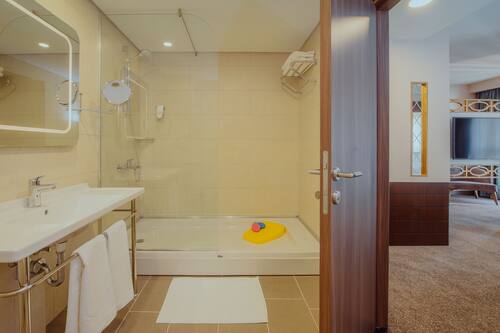 ibis styles istanbul bomonti istanbul info photos reviews book at hotels com