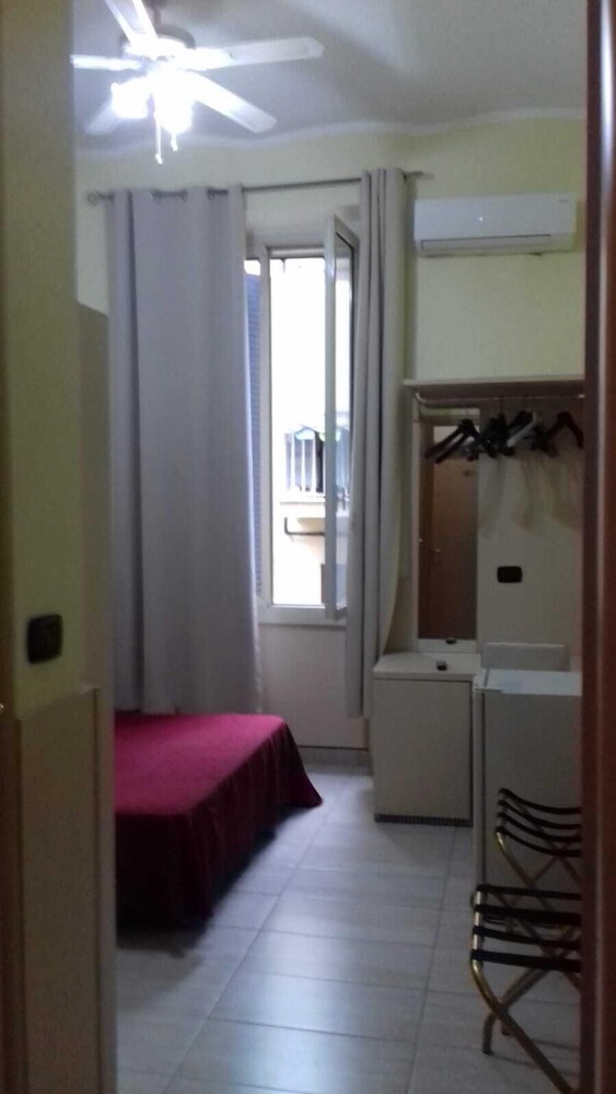 Reviews for Hola Roma, Rome Hola Roma in Rome