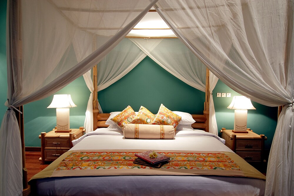 View The Longhouse Jimbaran Bali PNG