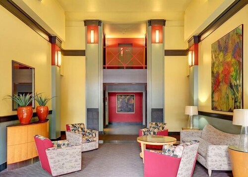 Book Belltown Court Loft One Bedroom Apartment With Belltown Court Loft One Bedroom Apartment With Balcony Seattle