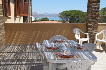 Trova Un Hotel Vicino A La Pelosa A Stintino Hotelscom