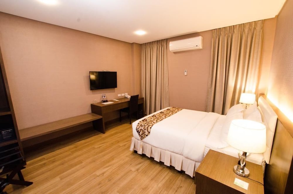 Santiago City Hotels Rouydadnewsinfo - 