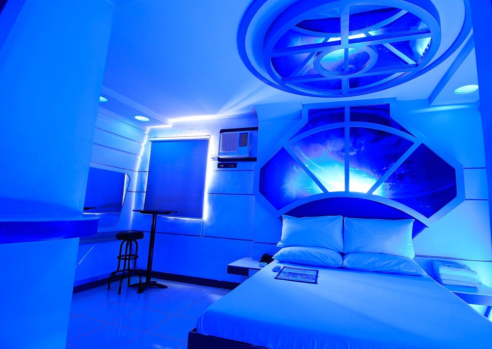 Astrotel Monumento Caloocan Philippines Caloocan Hotel Discounts Hotels Com