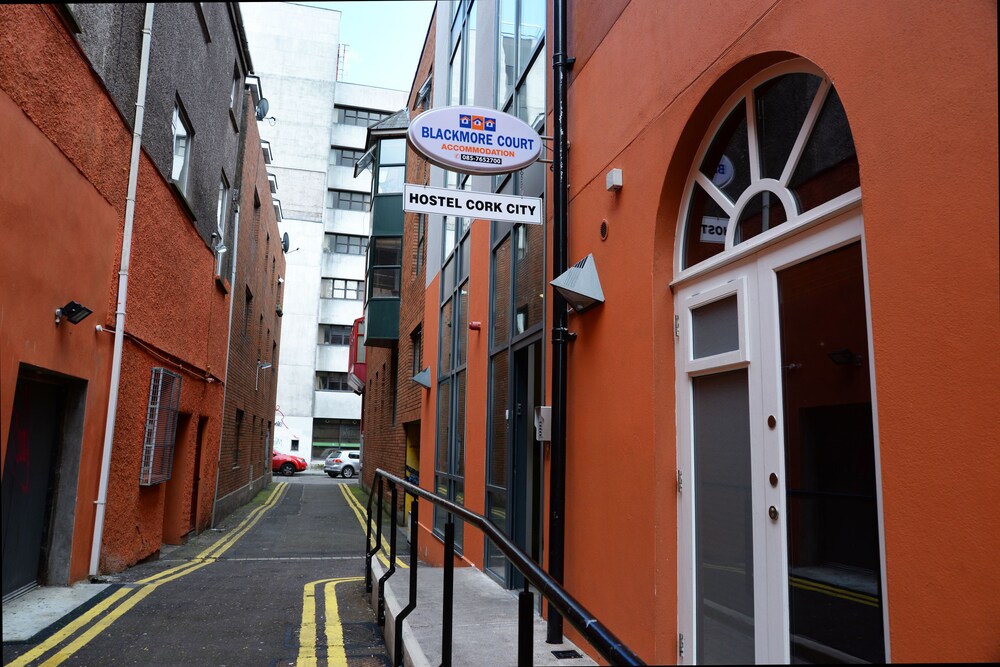 ブラックモア コート コルク の宿泊予約 ホテルズドットコム