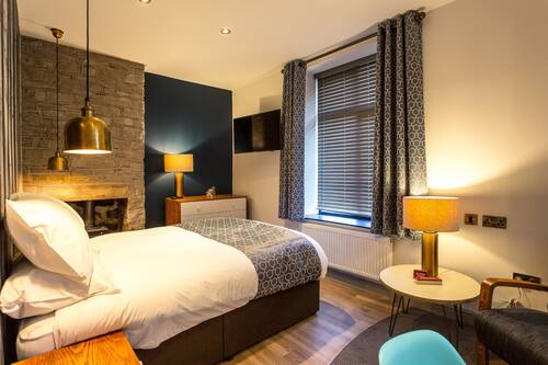 イーグル アンド チャイルド ラムズボトム ベリー の宿泊予約 ホテルズドットコム イーグル アンド チャイルド ラムズボトム ベリー の宿泊予約 ホテルズドットコム