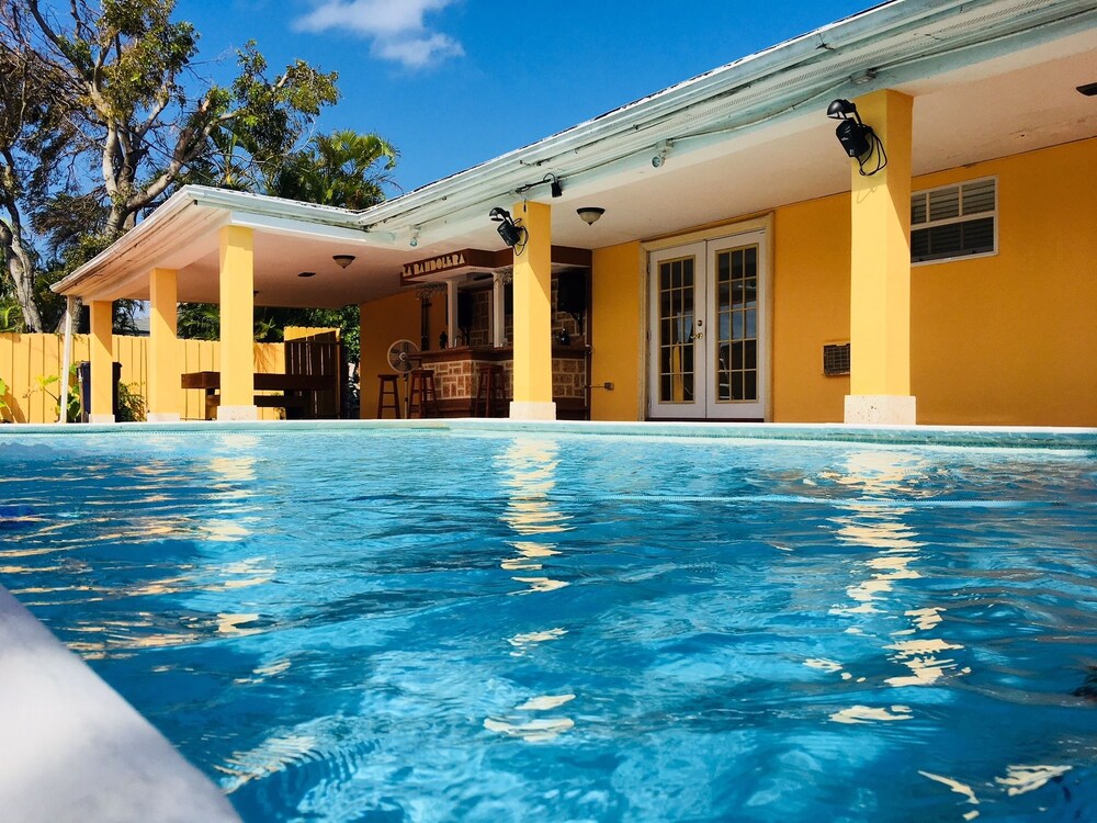 Book Andy Resort In Cutler Bay Hotels Andy Resort Cutler Bay Outdoor Pool