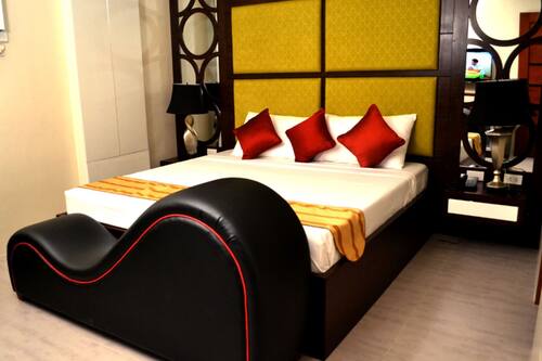 Mystique Lane Drive In Hotel Bacolor Hotels Com Mystique Lane Drive In Hotel Bacolor Hotels Com