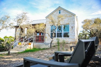 Top 10 Hotels In Dripping Springs Texas Cottages In Dripping Springs