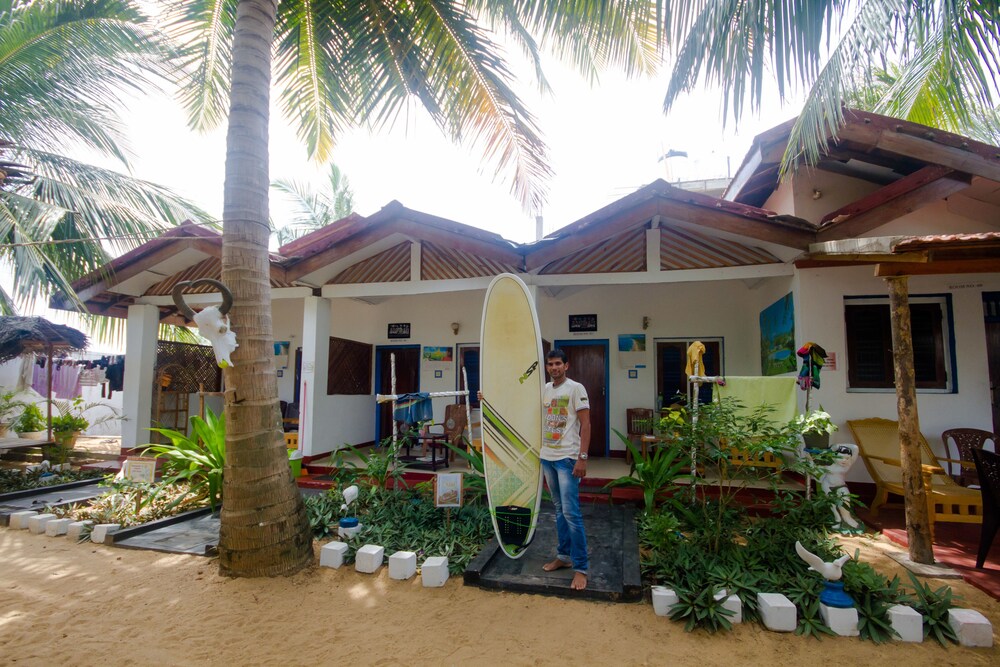 Book Star Rest Beach Hotel Arugambay In Arugam Bay Hotels Star Rest Beach Hotel Arugambay Arugam Bay